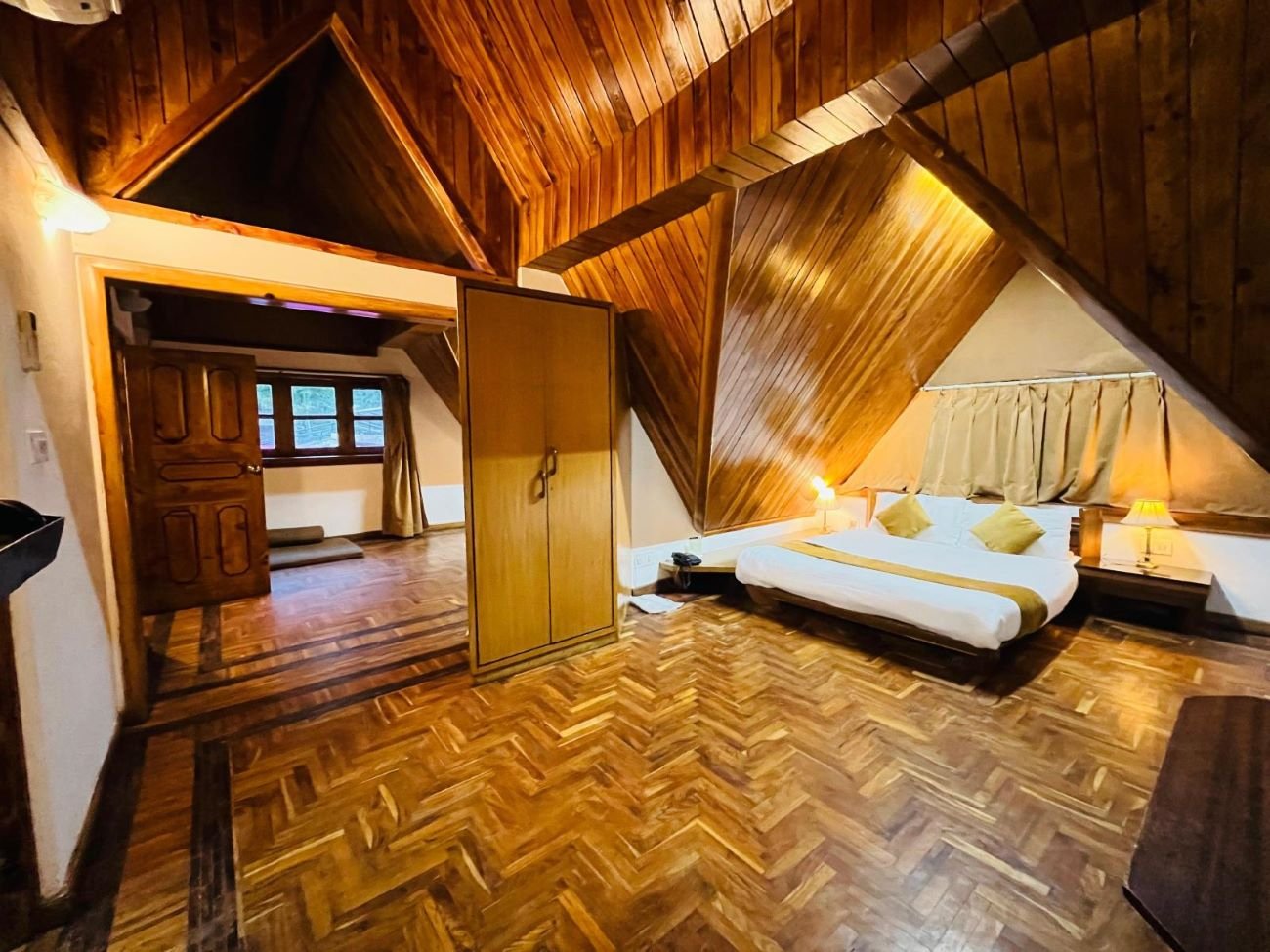 hotel-img