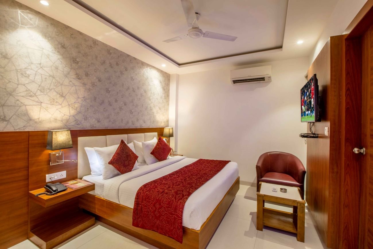 hotel-img