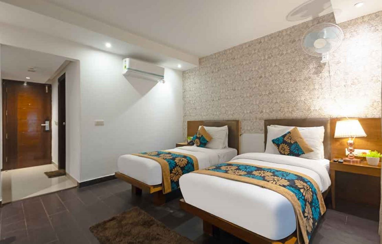 hotel-img